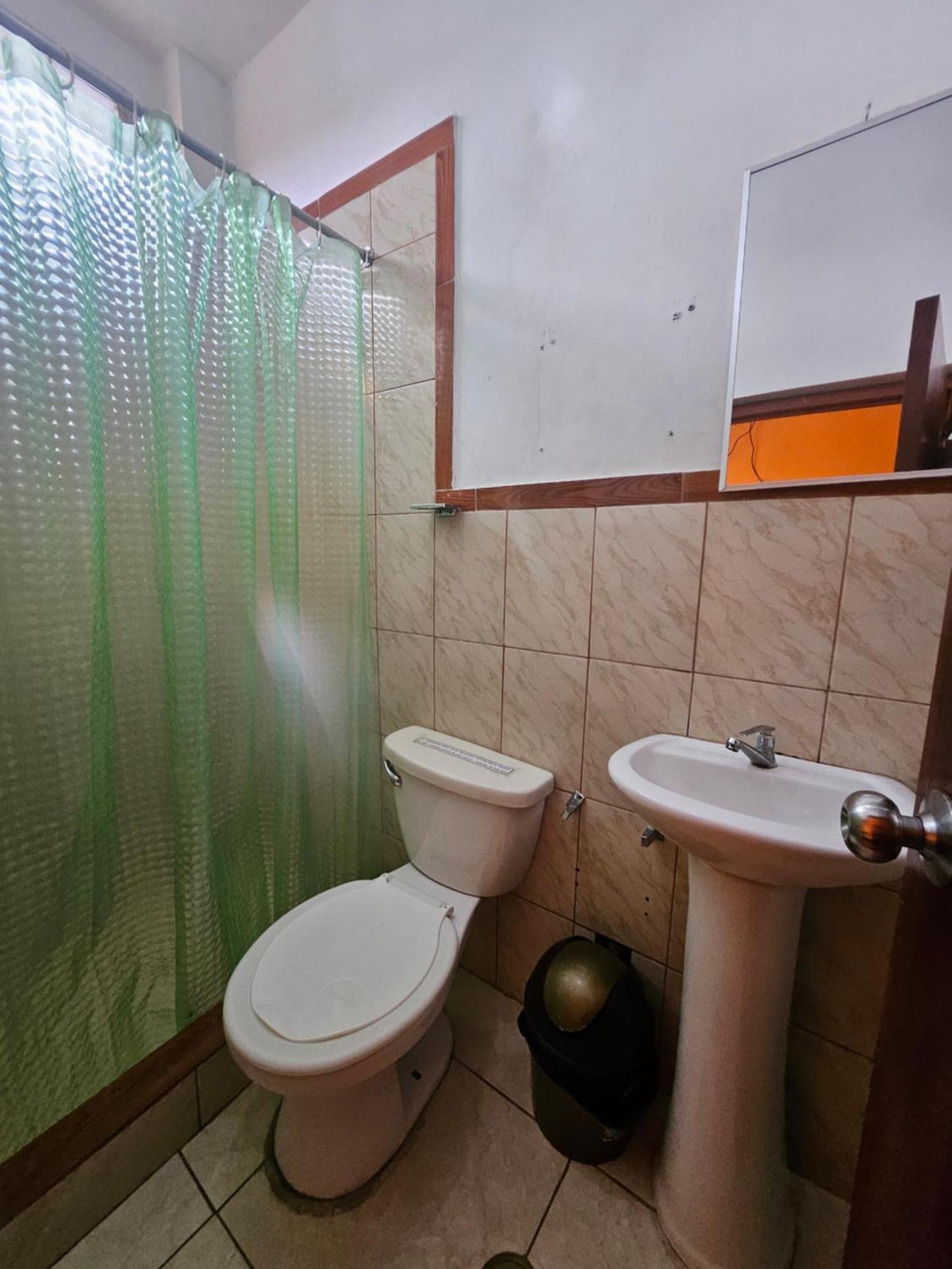 Hotel Sarisa House Iquitos Esterno foto