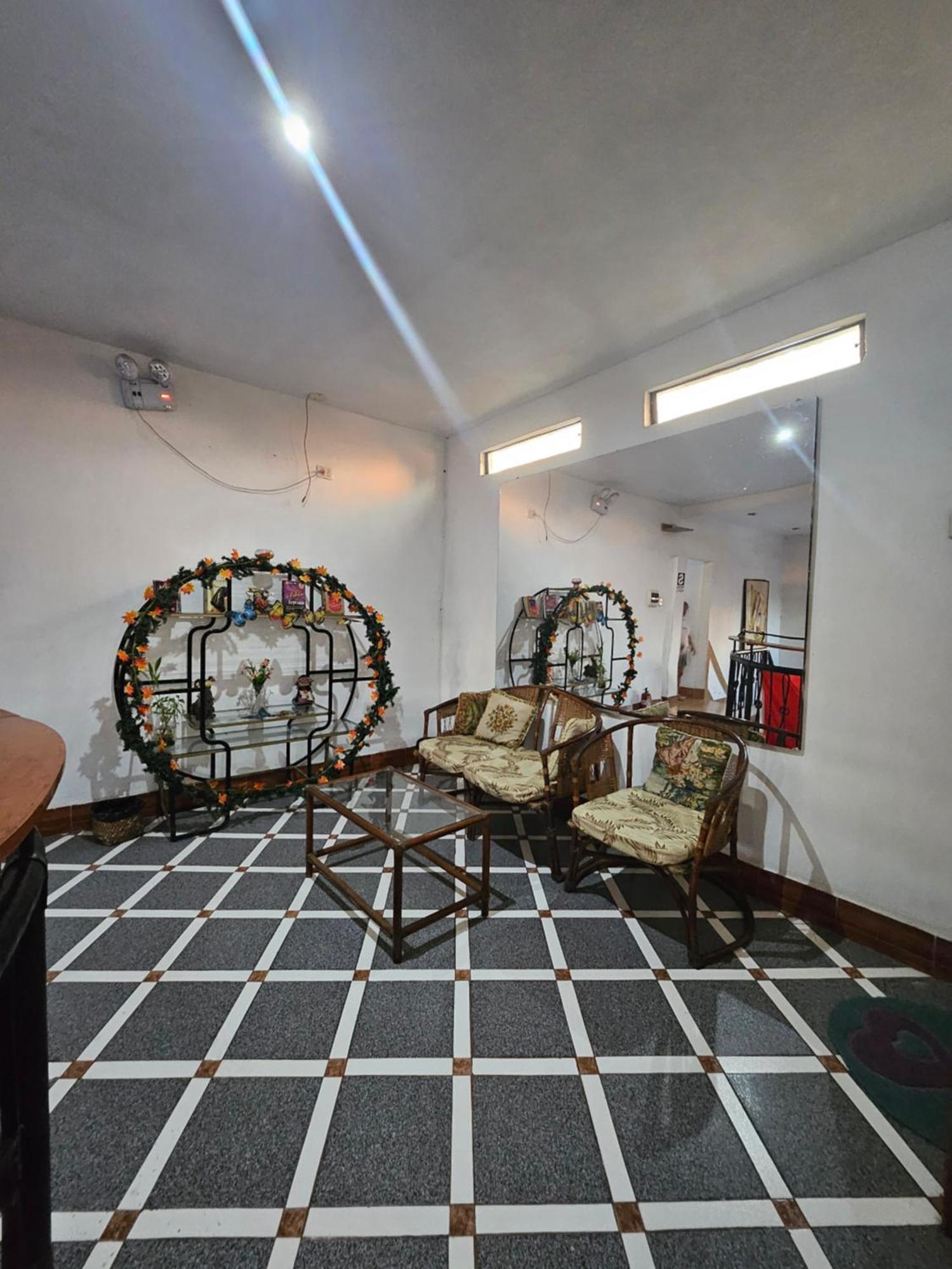 Hotel Sarisa House Iquitos Esterno foto