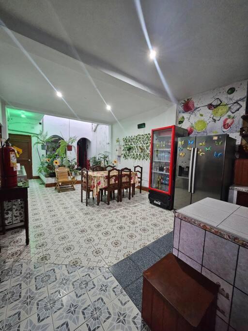Hotel Sarisa House Iquitos Esterno foto
